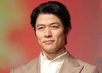 鈴木亮平