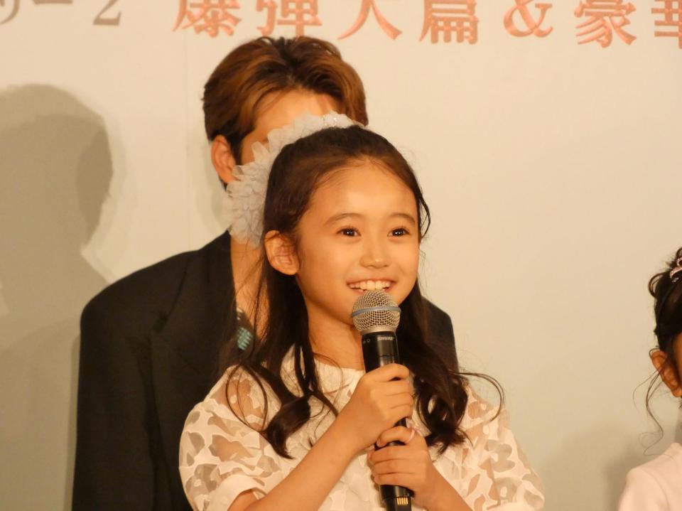 会見を行った泉谷星奈