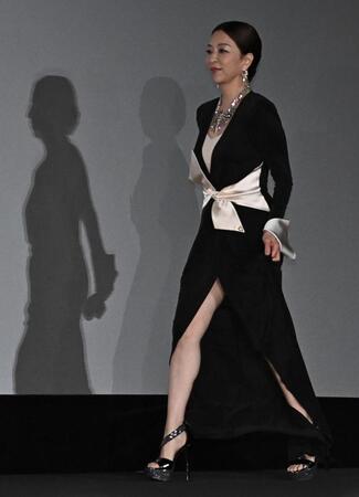 舞台あいさつに登壇した真矢ミキ（撮影・開出牧）