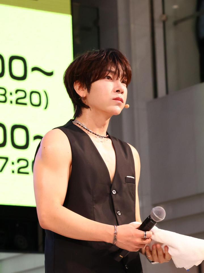 11枚目のミニアルバム「Ｉｃｈｉｇｏ　Ｉｃｈｉｅ」のリリースイベントで圧巻のパフォーマンスを披露した超新星・ユナク