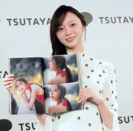 　写真集発売記念イベント＝２６年２月