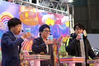 「アメトーーク×サントリー“－１９６”六本木ヒルズおつまみ祭り」に登場した（左から）蛍原徹、田村淳、さや香・新山