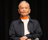 ２１日、取材会に出席した秋野太作