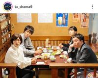 「刑事、ふりだしに戻る」の公式インスタグラム＠ｔｘ＿ｄｒａｍａ９より。左が信子