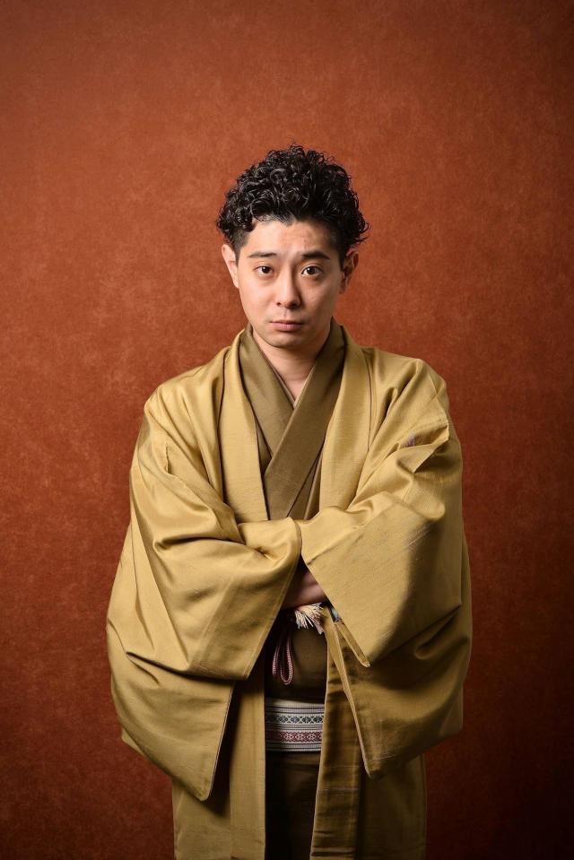 柳亭痴楽への襲名を発表した柳亭小痴楽
