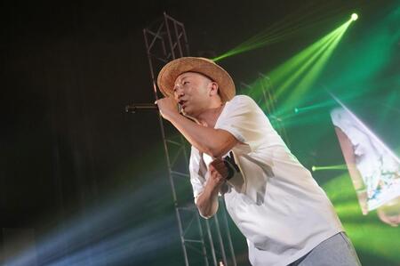 ツアーファイナルで熱唱したＦＵＮＫＹ　ＭＯＮＫＥＹ　ＢΛＢＹ’Ｓのモン吉