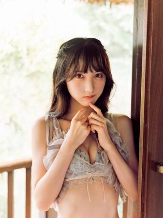 長友彩海の初写真集「予定外の瞳」先行カットⓒＫＡＤＯＫＡＷＡ　ⓒＤＨ　ＰＨＯＴＯ／下田直樹