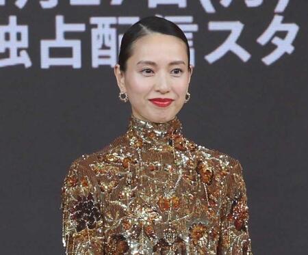 「地獄に墜ちるわよ」配信記念会見で。戸田恵梨香（２６年４月）