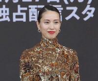 「地獄に墜ちるわよ」配信記念会見で。戸田恵梨香（２６年４月）
