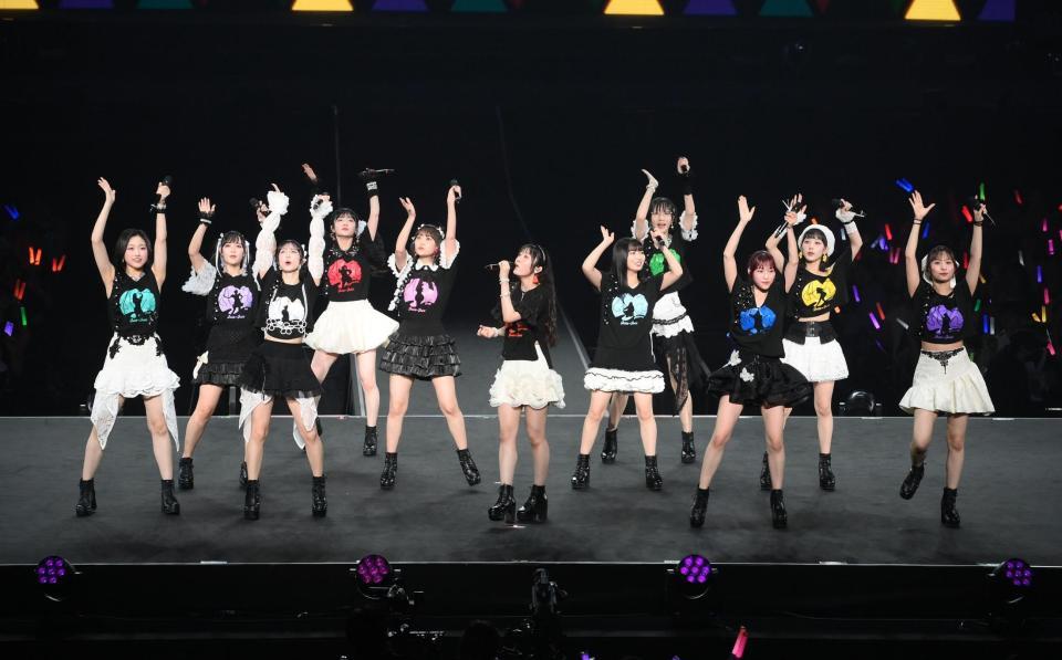 アンコールで会場を盛り上げるＪｕｉｃｅ＝Ｊｕｉｃｅ（撮影・堀内翔）