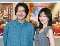 　取材会に出席した倉悠樹（左）と山下美月