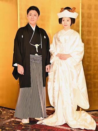 挙式を行った新郎の中村橋之助（左）と新婦能條愛未＝ホテルニューオータニ（撮影・持木克友）