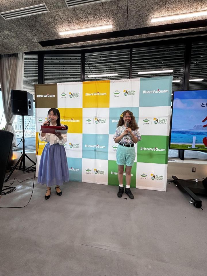 イベントに登場したｐｅｃｏ（右）