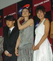 ２００５年６月、（左から）勝地涼、小雪、相武紗季