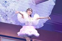 卒業コンサートで躍動する石田千穂＝東京・Ｋａｎａｄｅｖｉａ　Ｈａｌｌ©ＳＴＵ