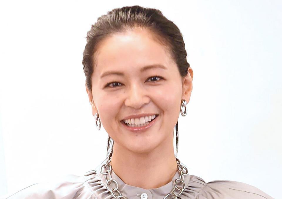黒谷友香