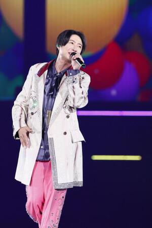 嵐のラストライブで熱唱する相葉雅紀