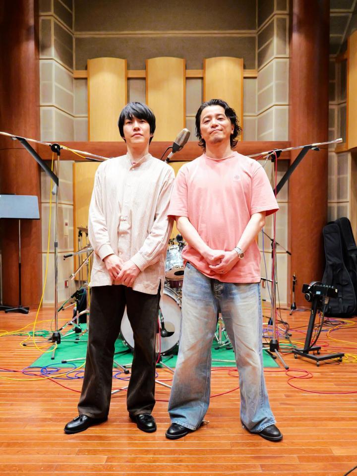 山内総一郎（左）とＫＲＥＶＡ