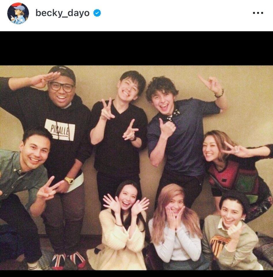 豪華メンバーがそろったハーフ会。ベッキー公式インスタグラム＠ｂｅｃｋｙ＿ｄａｙｏ（１５年１月２６日投稿）より