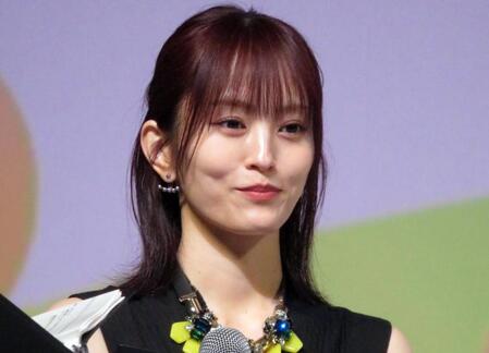 山本彩