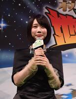 笑顔を見せるあのちゃん（撮影・園田高夫）