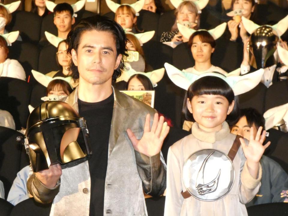 イベントに出席した伊藤英明（左）、永尾柚乃