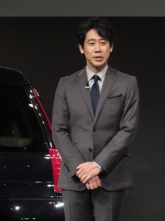 Ｕｂｅｒのイベントに登壇した大泉洋