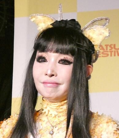 会見に出席したプリンセス天功