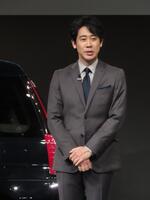 Ｕｂｅｒのイベントに登壇した大泉洋