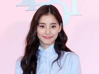 　新木優子