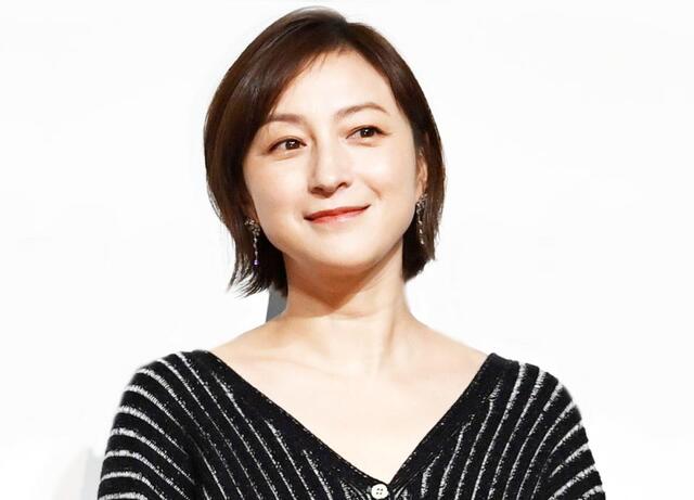 広末涼子の隣に綾瀬はるか？笑顔２ショ