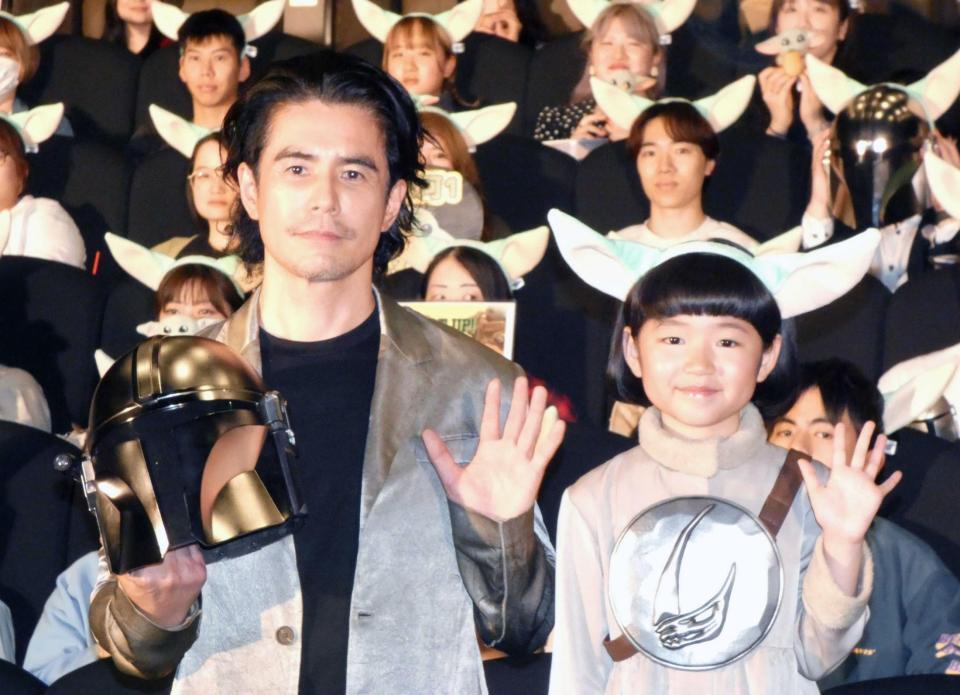 イベントに出席した伊藤英明（左）、永尾柚乃