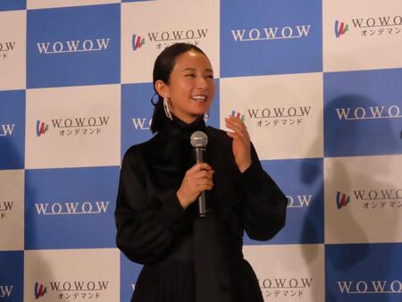 第２子出産発表後初めて公の場に出席した木村文乃