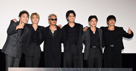 映画舞台あいさつに登場した（左から）小森隼、白濱亜嵐、数原龍友、片寄涼太、佐野玲於、中務裕太（撮影・堀内翔）