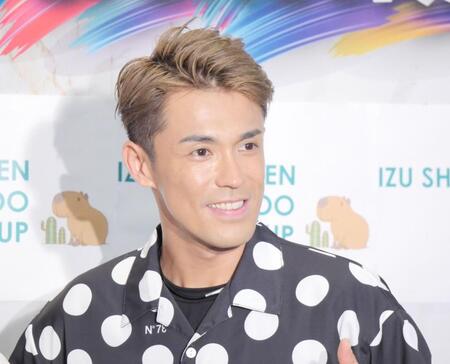 笑顔を見せる清水良太郎