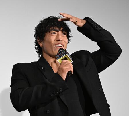 映画舞台あいさつに登場した中務裕太（撮影・堀内翔）