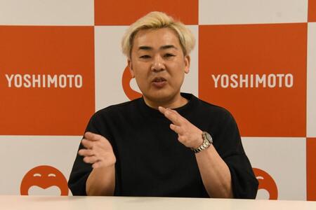 単独ライブ「フットボールアワー２６」の取材会に出席したフットボールアワー・岩尾望
