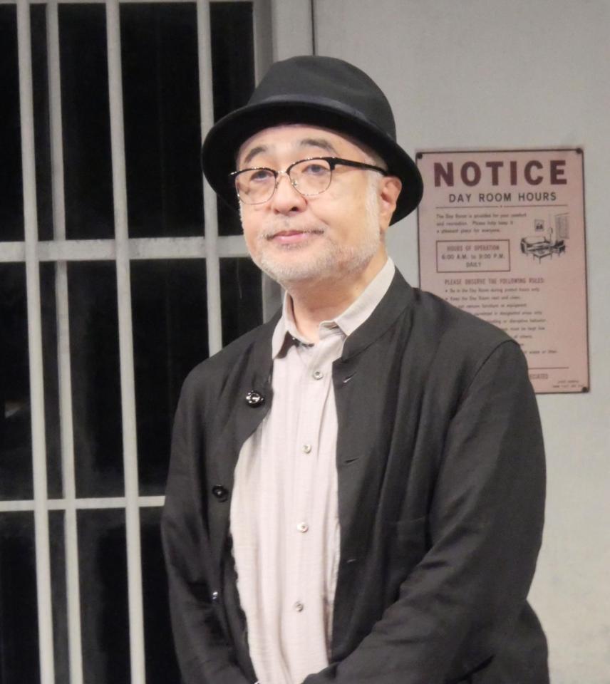 会見に出席した松尾スズキ