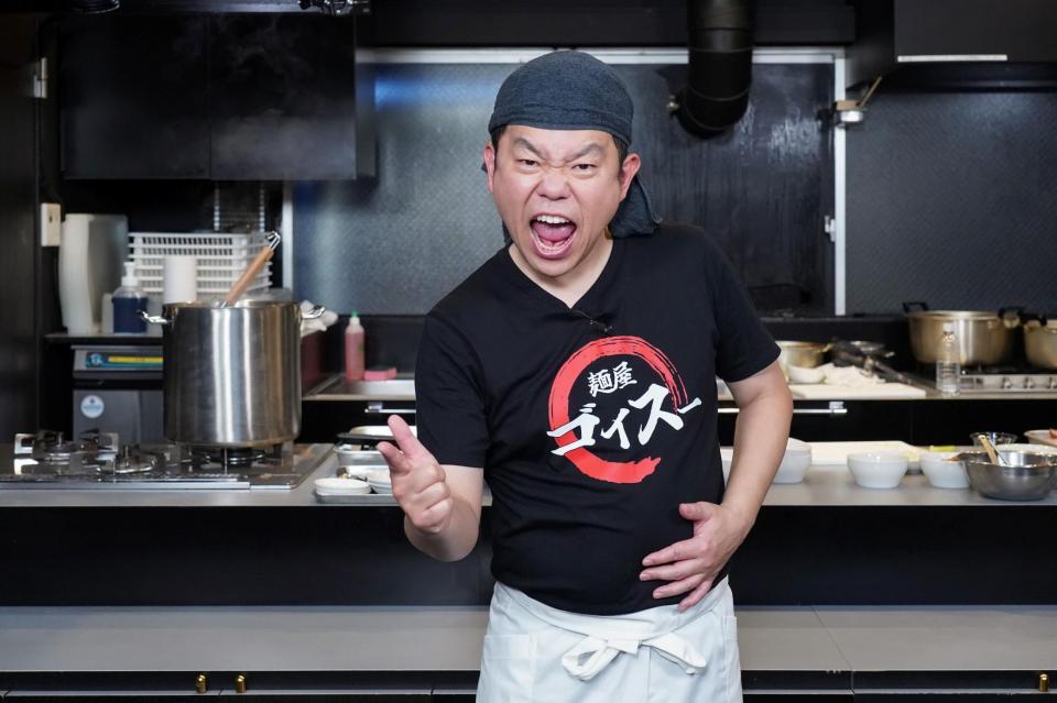 番組企画で松本人志と作り上げたラーメンが商品化したダイアン・津田篤宏