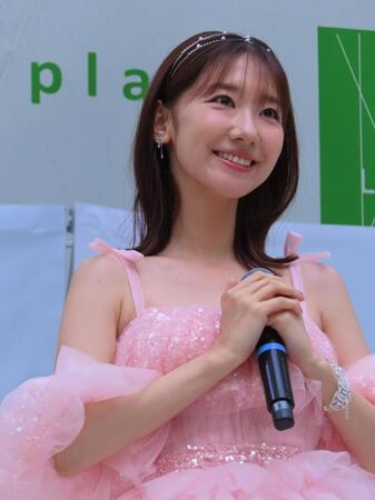 ソロでのミニライブを行った柏木由紀