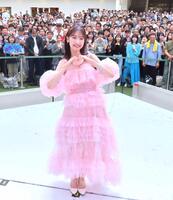 　ミニライブを行った柏木由紀