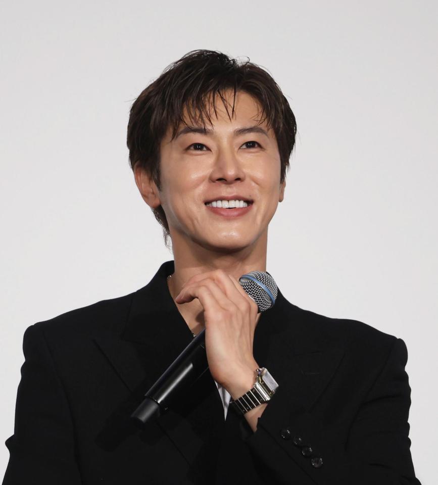 笑顔を見せるユンホ（撮影・佐々木彰尚）