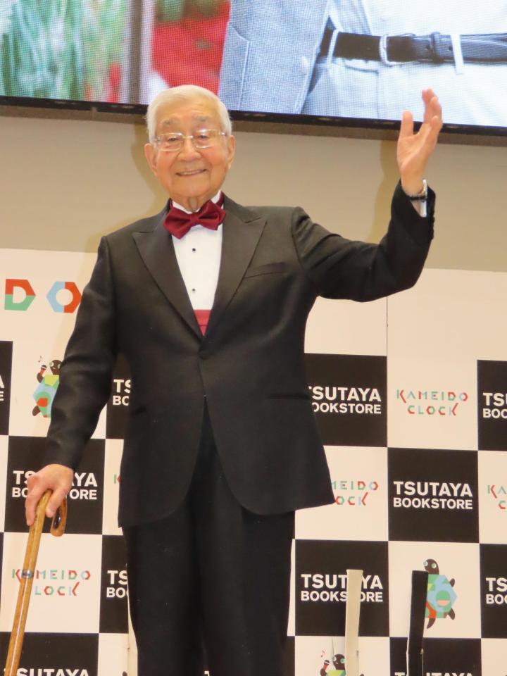 発売記念イベントを行った嶋弘之氏