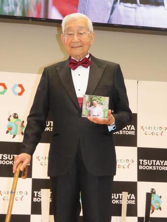 発売記念イベントを行った嶋弘之氏