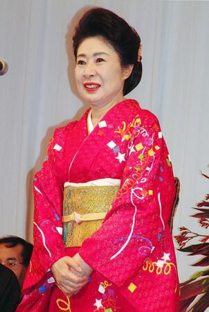 中村玉緒さん＝０３年１１月