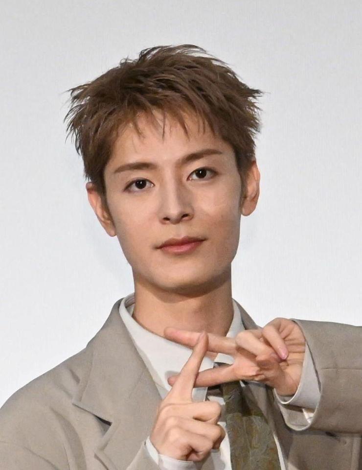 塩野瑛久（撮影・堀内翔）