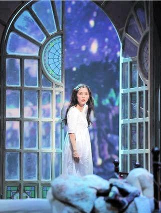 熱演する芳根京子＝ＴＨＥＡＴＥＲ　ＭＩＬＡＮＯ-Ｚａ（撮影・吉澤敬太）