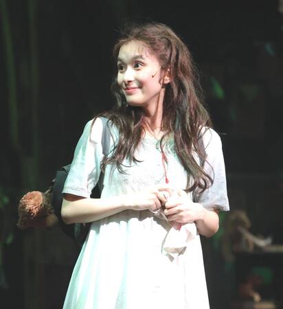 熱演する芳根京子＝ＴＨＥＡＴＥＲ　ＭＩＬＡＮＯ-Ｚａ（撮影・吉澤敬太）