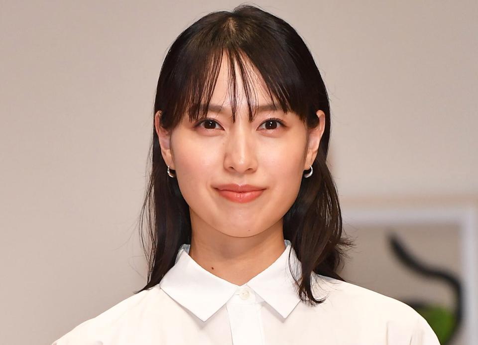 戸田恵梨香