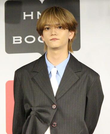 取材に応じるＦＡＮＴＡＳＴＩＣＳ・中島颯太